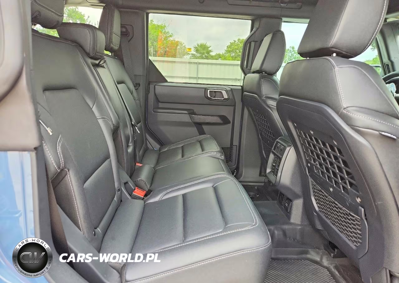 2025 Ford Bronco Big Bend VIN:1FMEE7BH6SLA84325 - 10