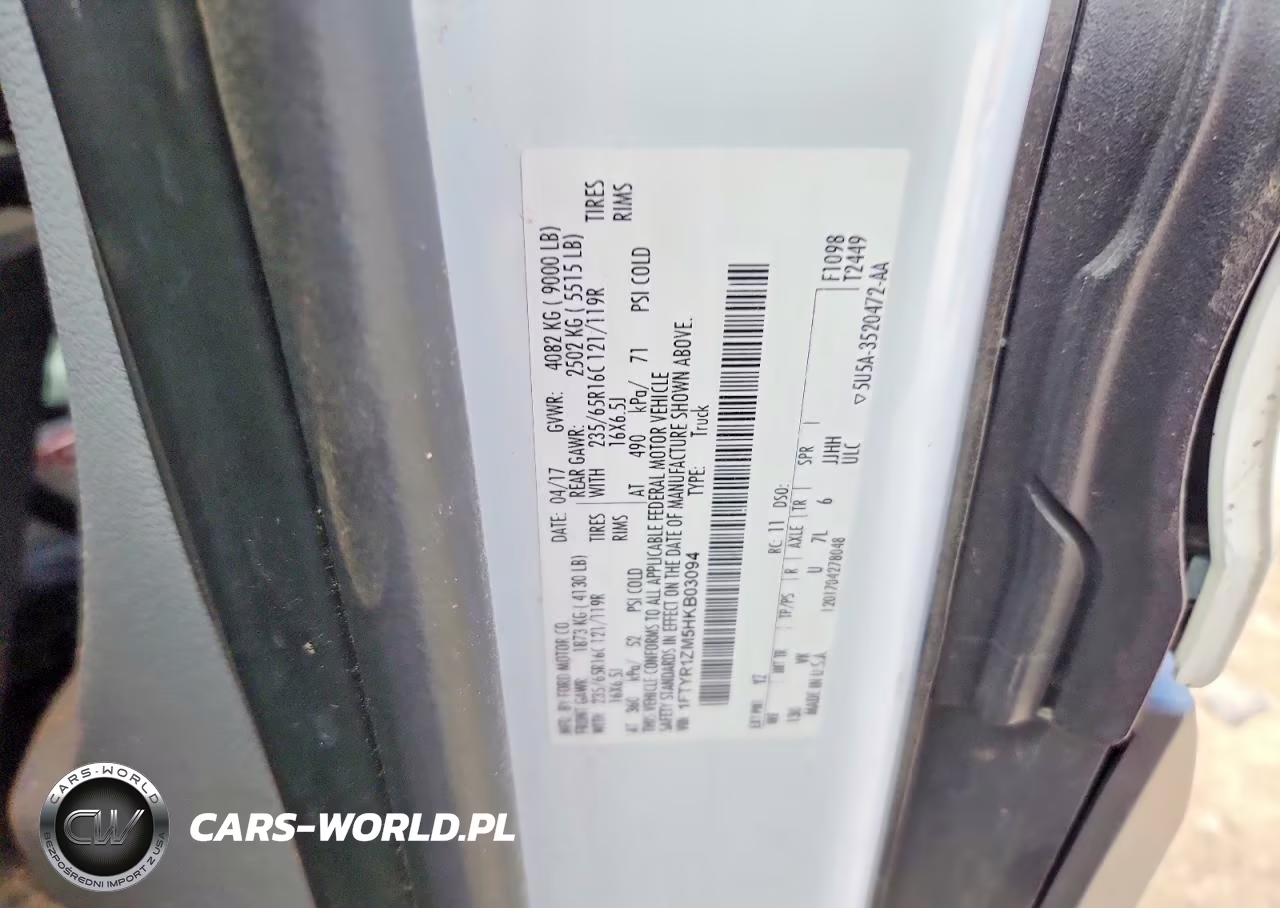 2017 Ford Transit T-250 VIN:1FTYR1ZM5HKB03094 - 13