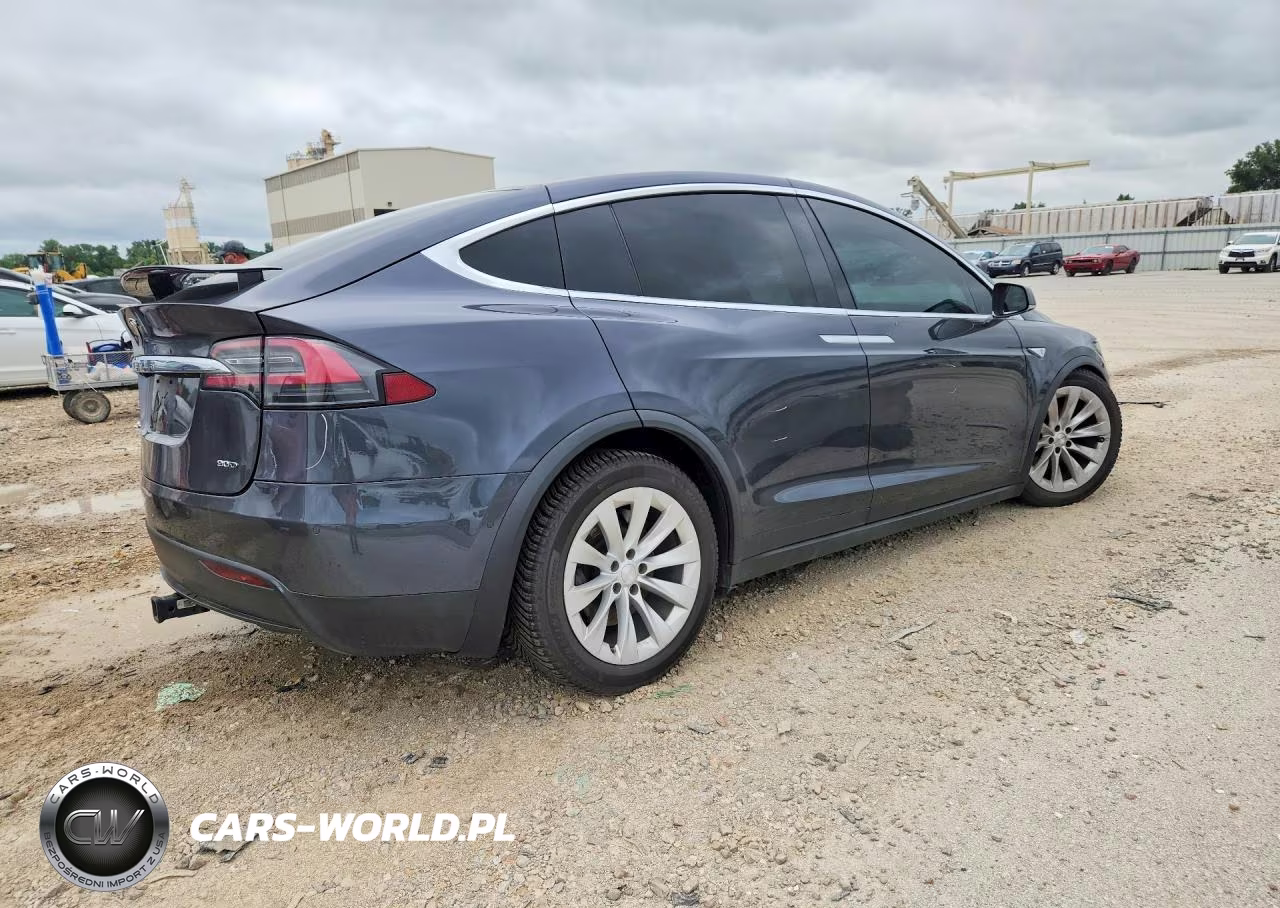 2016 Tesla Model X VIN:5YJXCAE2XGF003571 - 3