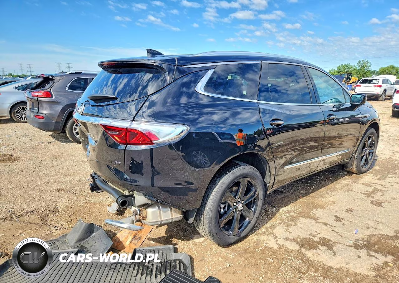 2024 Buick Enclave Essence VIN:5GAEVAKW6RJ127648 - 3
