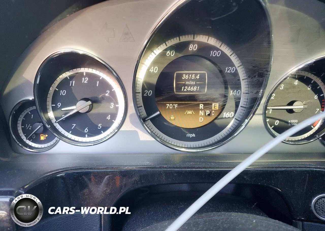 2012 Mercedes-Benz E 550 4Matic VIN:WDDHF9BB6CA606315 - 9
