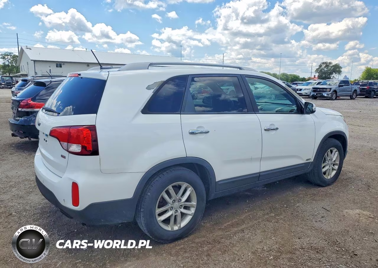 2014 Kia Sorento Lx VIN:5XYKTCA6XEG441530 - 3
