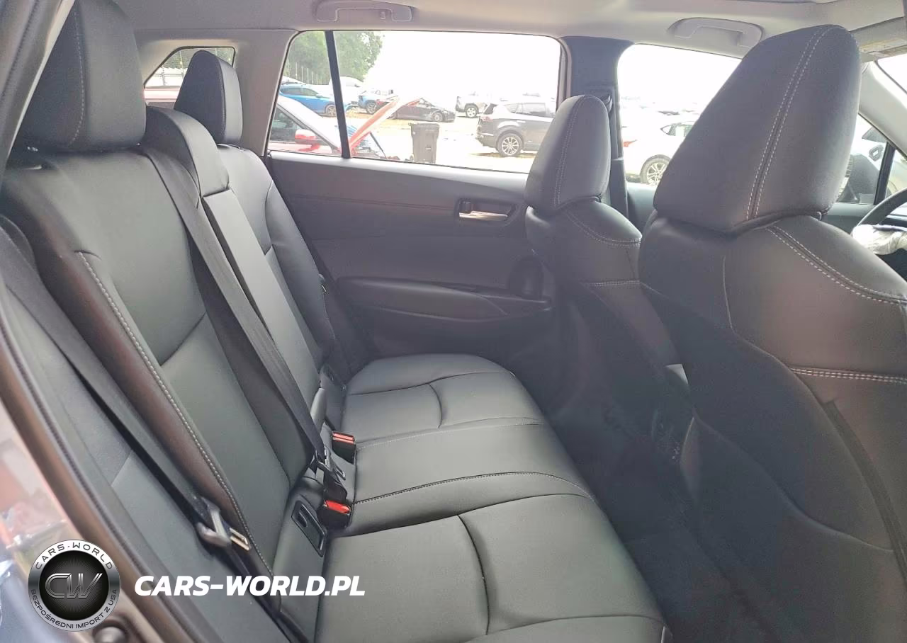 2025 Toyota Corolla Cross Xle VIN:7MUDAAAGXSV151532 - 11