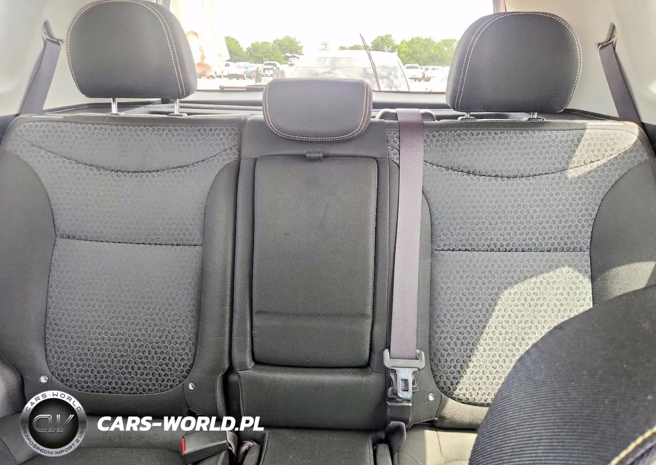 2016 Kia Soul + VIN:KNDJP3A5XG7336641 - 10