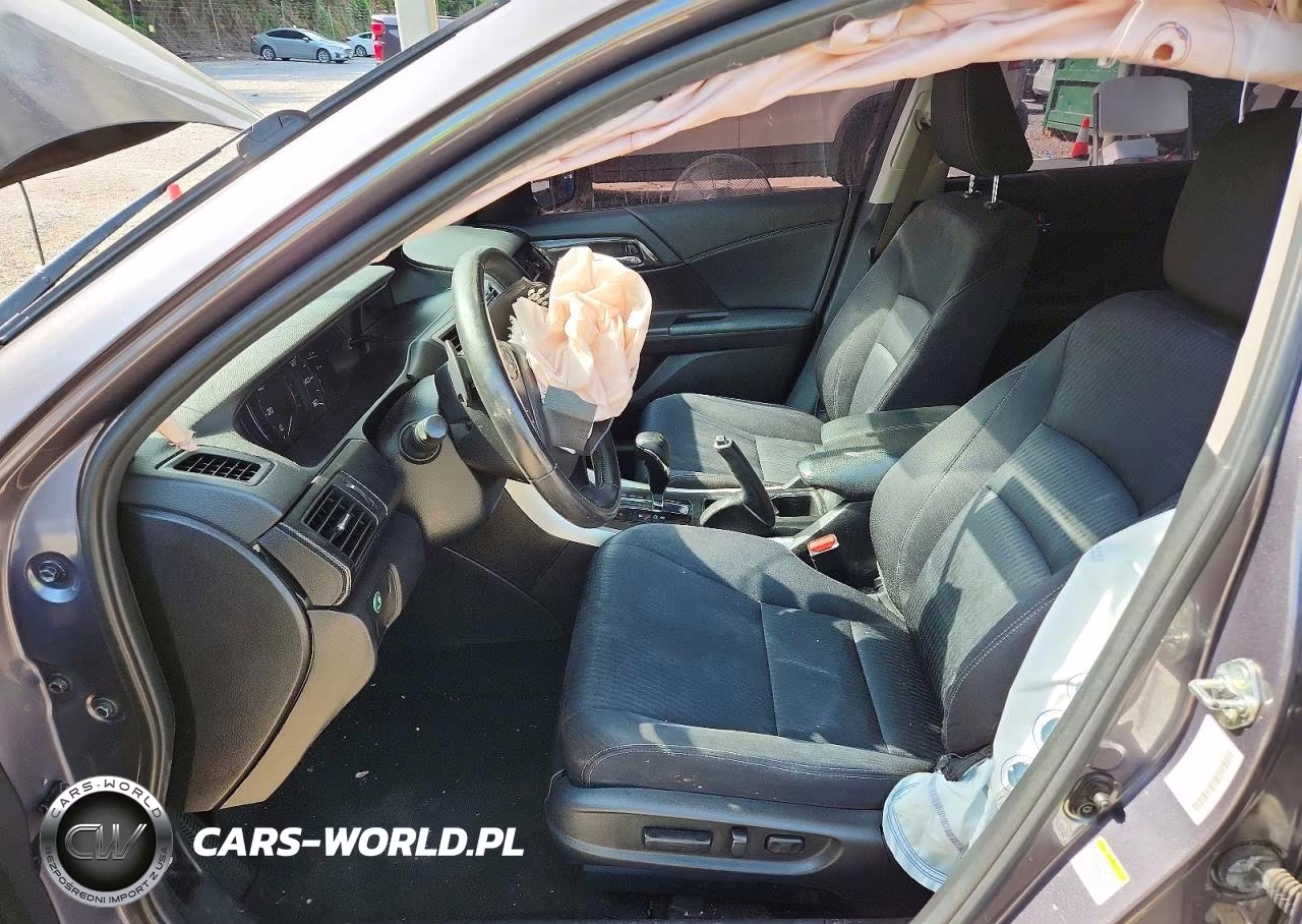 2015 Honda Accord Sport VIN:1HGCR2F5XFA164331 - 7