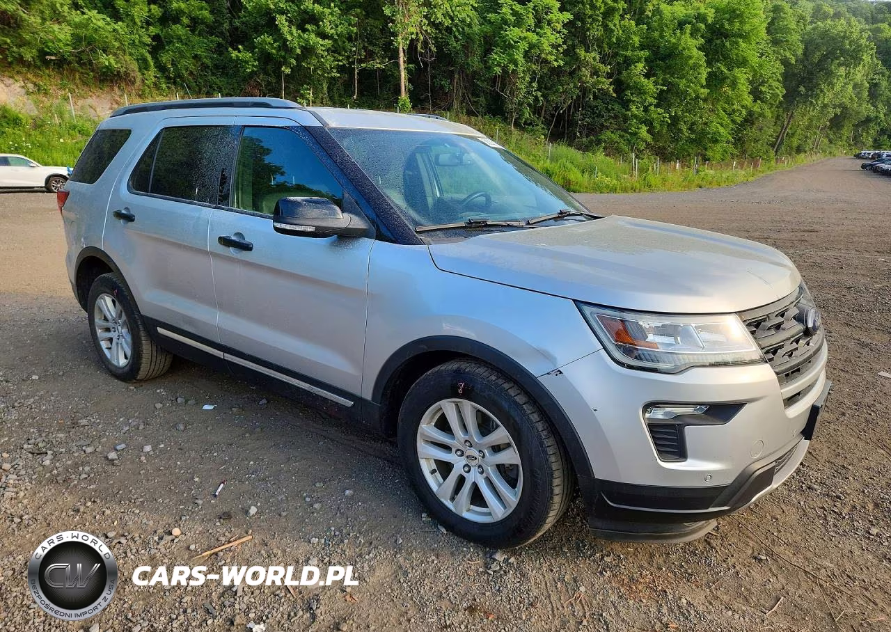 2018 Ford Explorer Xlt VIN:1FM5K8D82JGA29731 - 4
