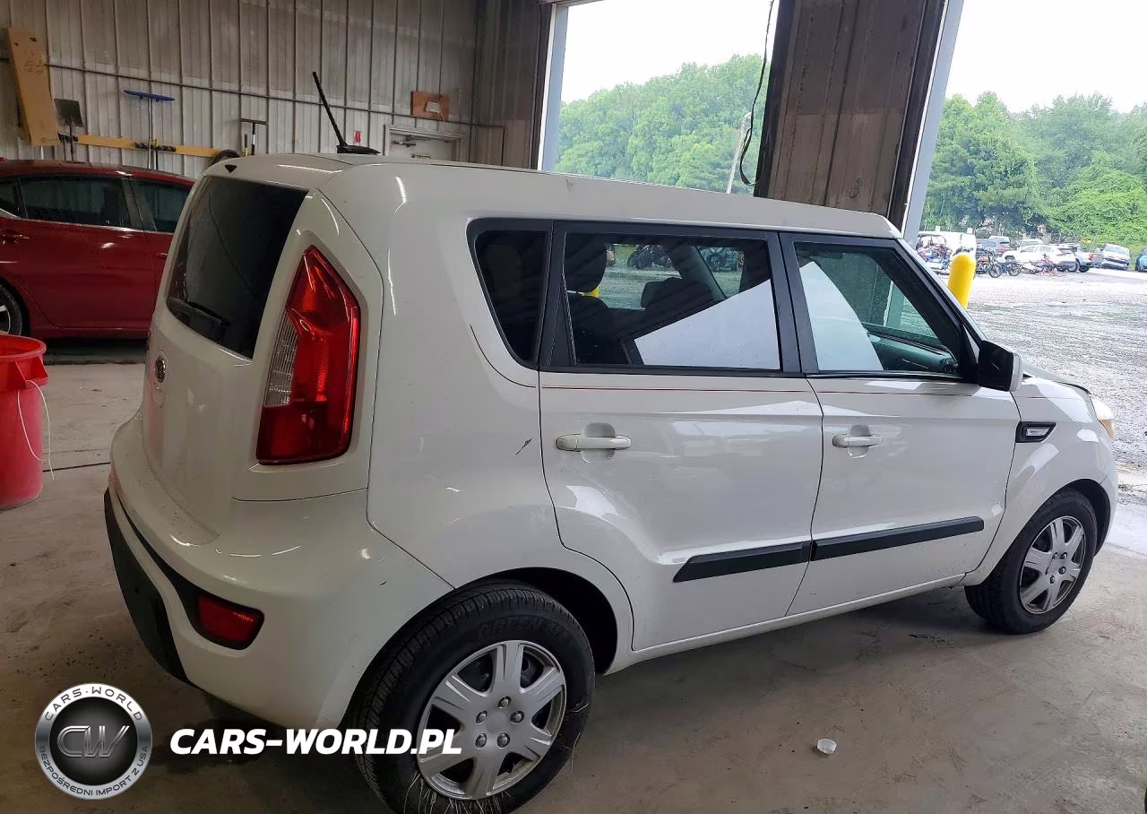 2012 Kia Soul Base VIN:KNDJT2A56C7434985 - 3
