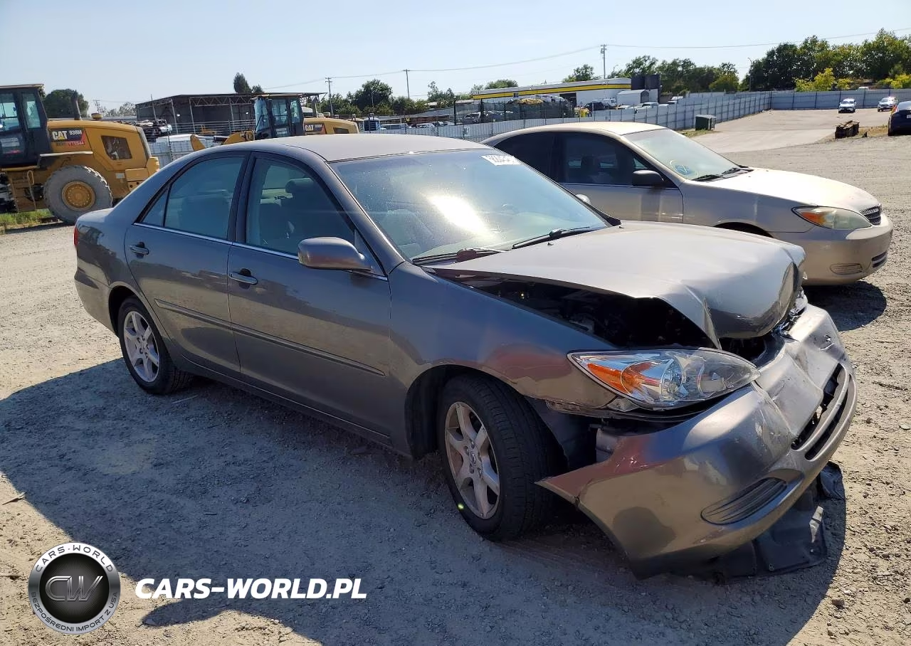 2004 Toyota Camry Le VIN:4T1BE32K94U940902 - 4