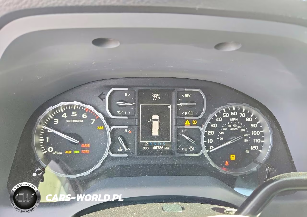 2018 Toyota Tundra Crewmax Sr5 VIN:5TFDY5F19JX729758 - 9
