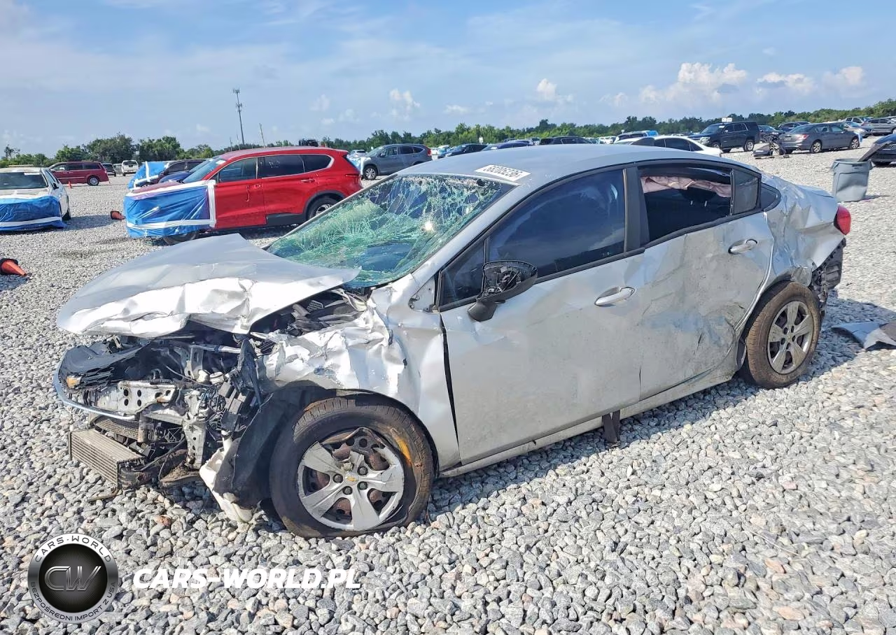 2017 Chevrolet Cruze Ls – zdjęcie 1 z 13