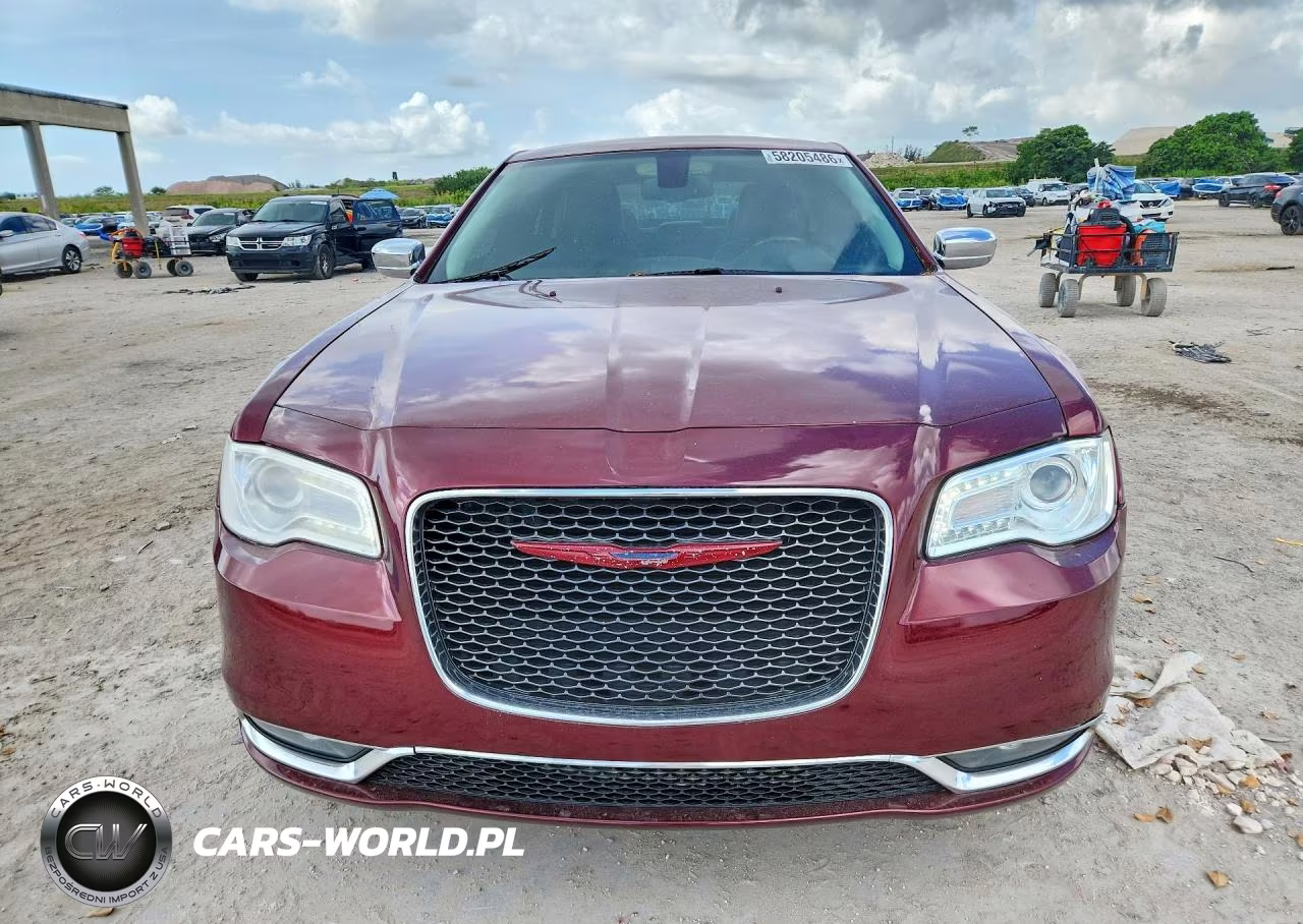 2016 Chrysler 300C VIN:2C3CCAEG3GH268695 - 5
