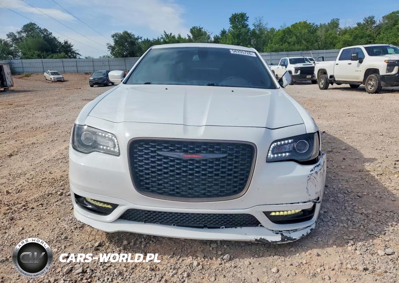2017 Chrysler 300 S VIN:2C3CCABG0HH668994 - 5