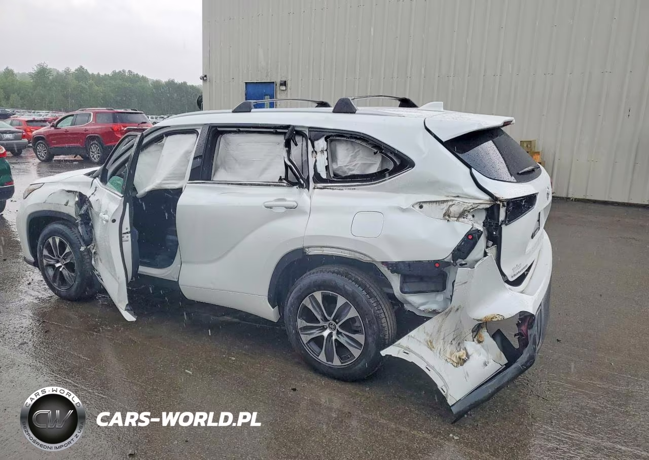 2022 Toyota Highlander Xle VIN:5TDGZRBH5NS577171 - 2