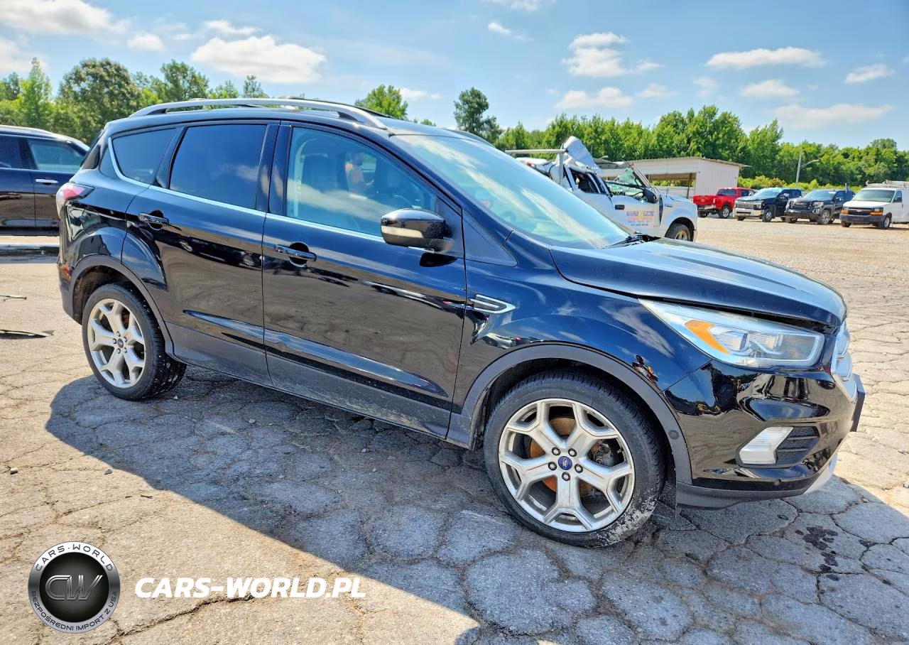2018 Ford Escape Titanium VIN:1FMCU0J91JUC86770 - 4