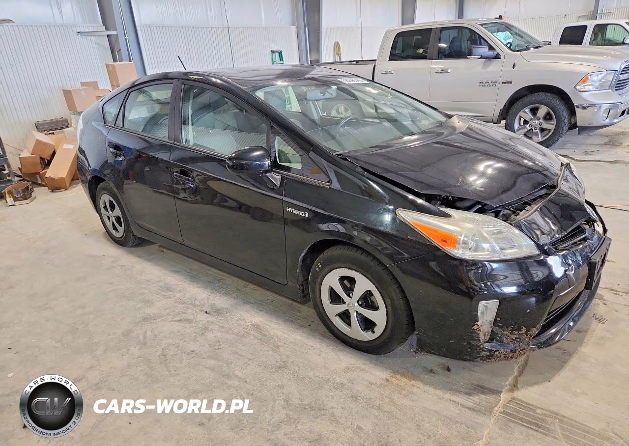 2014 Toyota Prius Four VIN:JTDKN3DU3E1754262 - 4