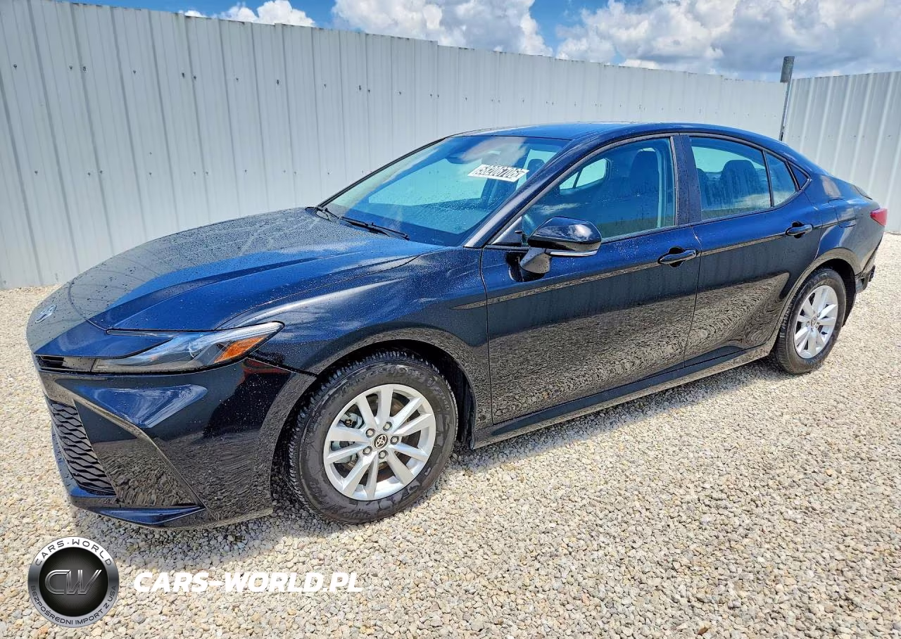 2026 Toyota Camry Le – zdjęcie 1 z 13