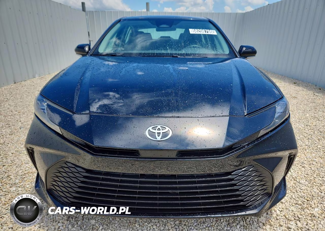 2026 Toyota Camry Le VIN:4T1DAACK3TU695469 - 5