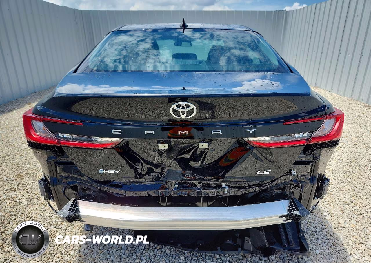 2026 Toyota Camry Le VIN:4T1DAACK3TU695469 - 6