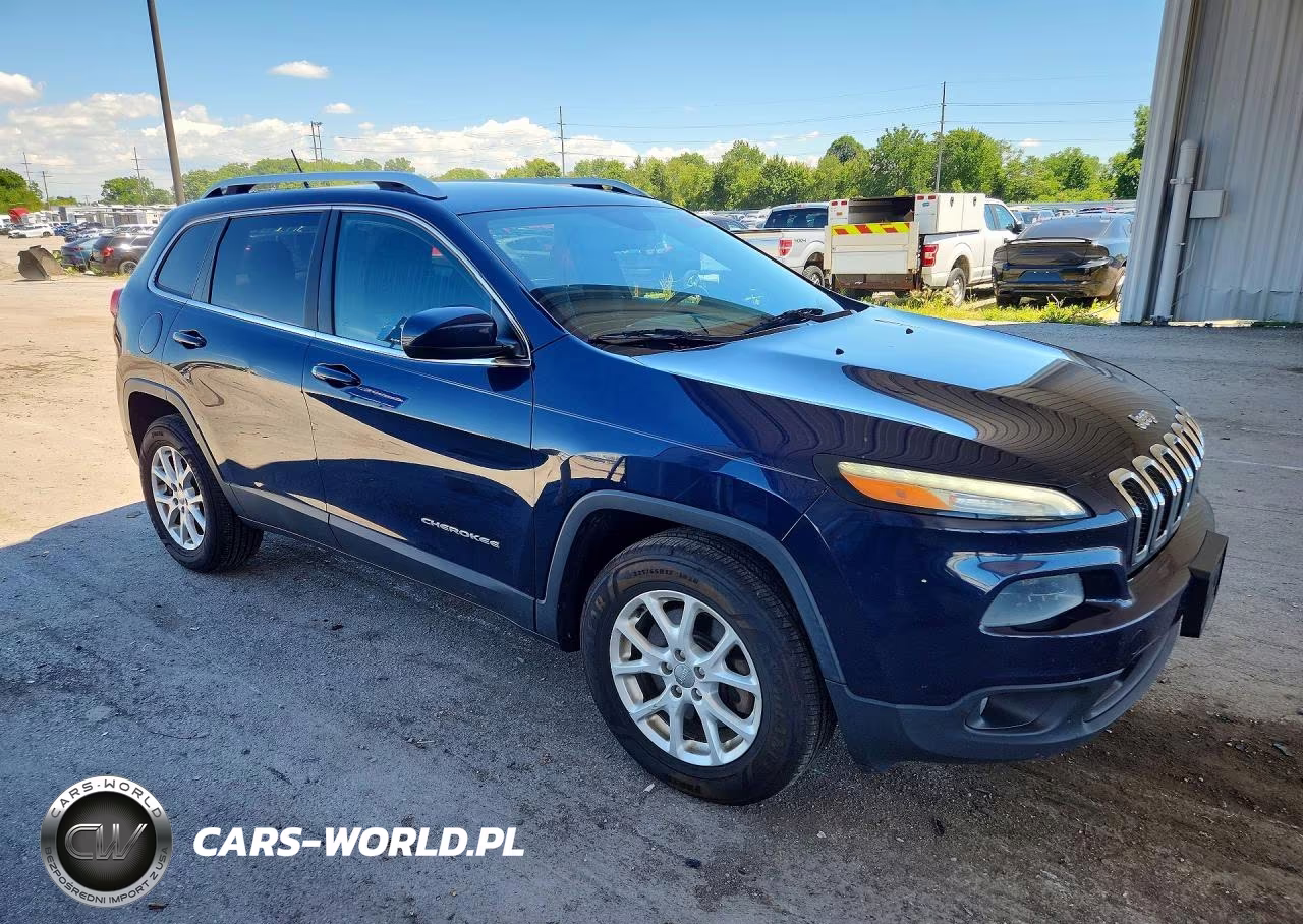 2014 Jeep Cherokee Latitude VIN:1C4PJMCB6EW268779 - 4