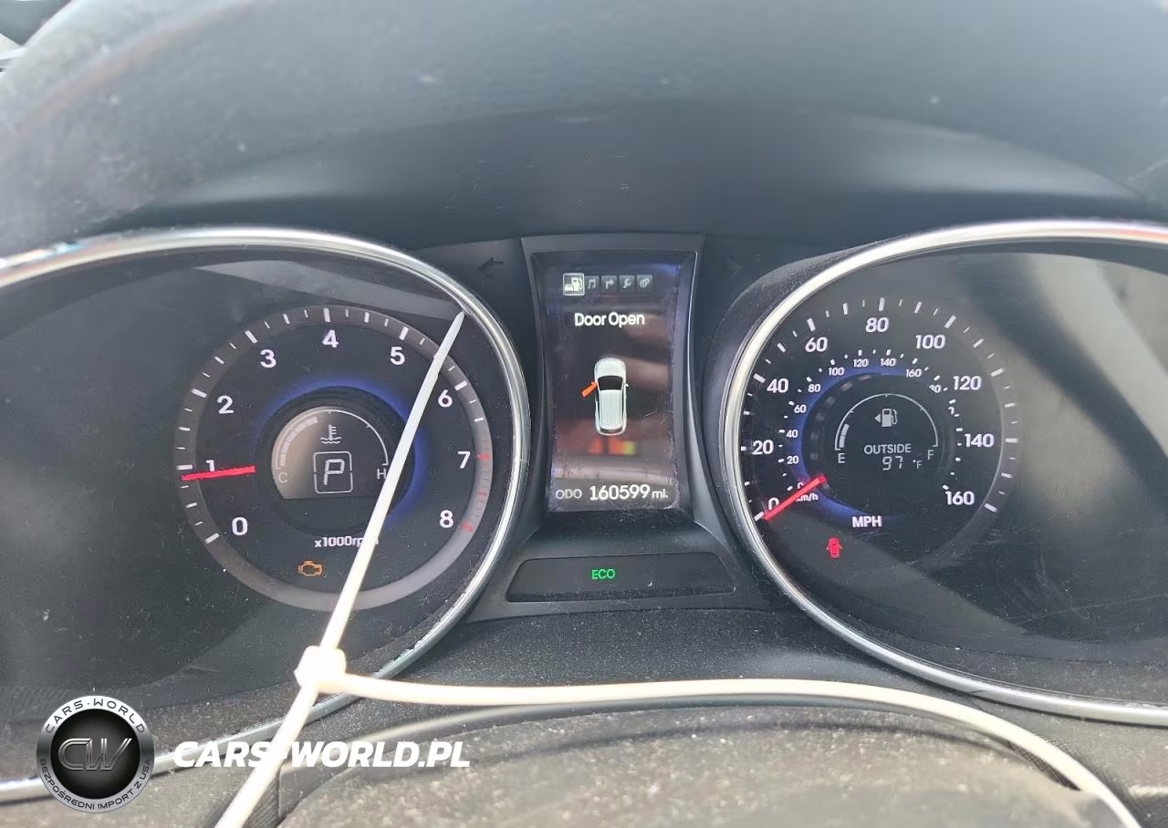 2014 Hyundai Santa Fe Sport 2.0T VIN:5XYZU3LA8EG160677 - 9