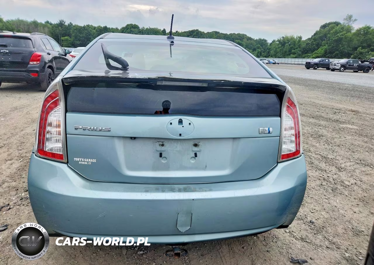 2014 Toyota Prius Three VIN:JTDKN3DU8E1816190 - 6