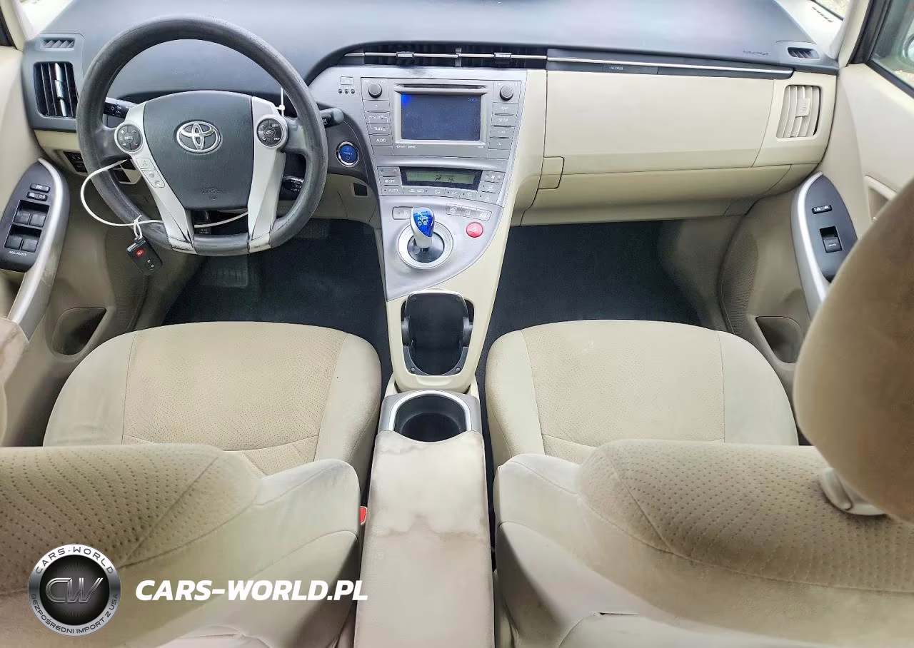 2014 Toyota Prius Three VIN:JTDKN3DU8E1816190 - 8