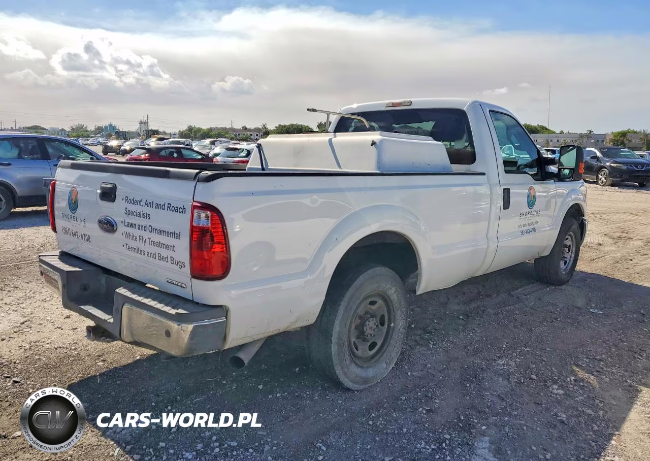 2015 Ford F250 Super Duty VIN:1FTBF2A66FEC54684 - 3