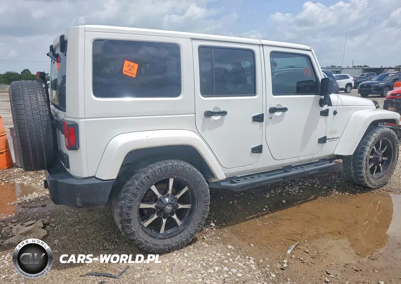 2015 Jeep Wrangler Unlimited Sahara VIN:1C4BJWEG4FL612210 - 3