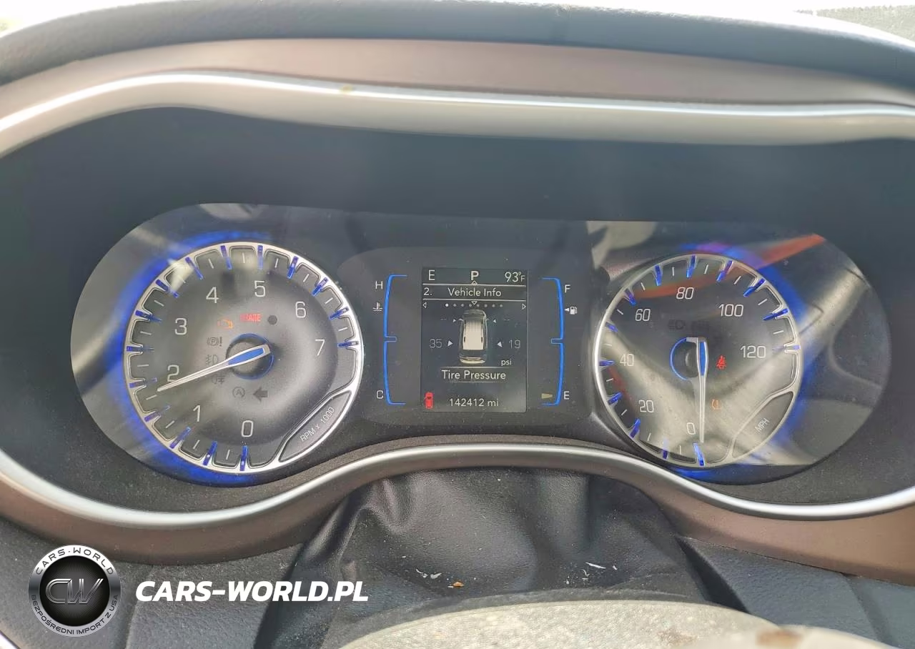 2017 Chrysler Pacifica Lx VIN:2C4RC1CG9HR739172 - 9
