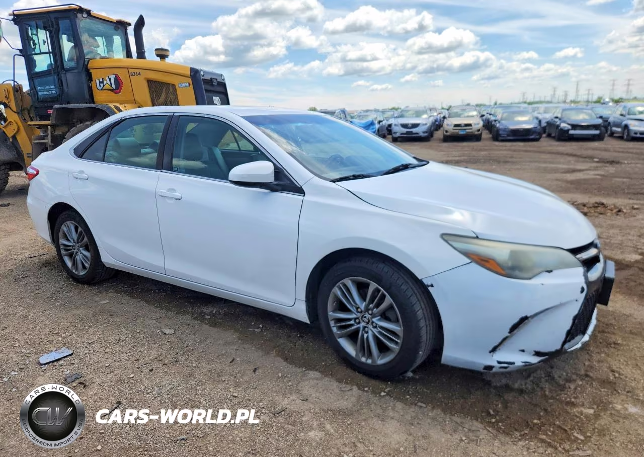 2015 Toyota Camry Se VIN:4T1BF1FK0FU034524 - 4