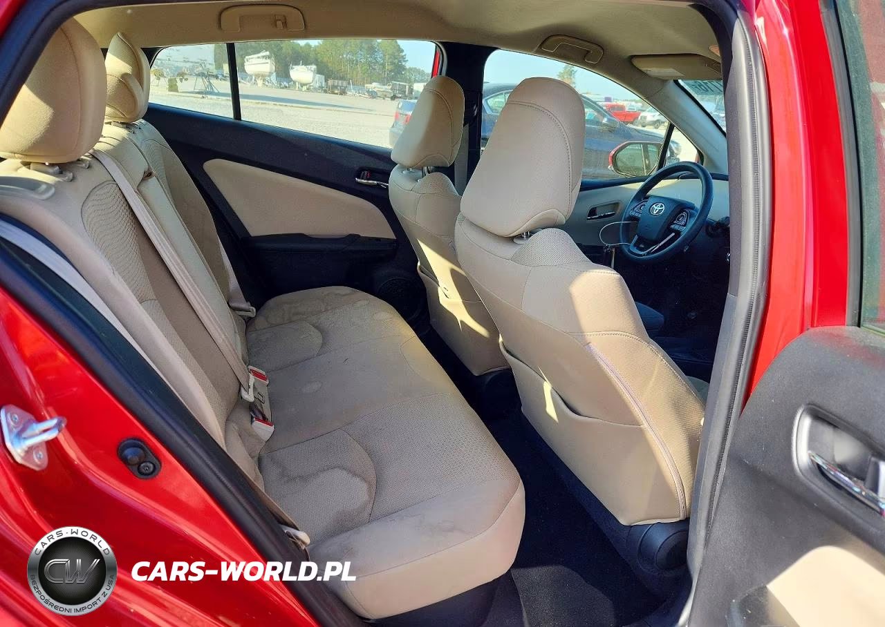 2019 Toyota Prius Le VIN:JTDKARFU9K3074863 - 10