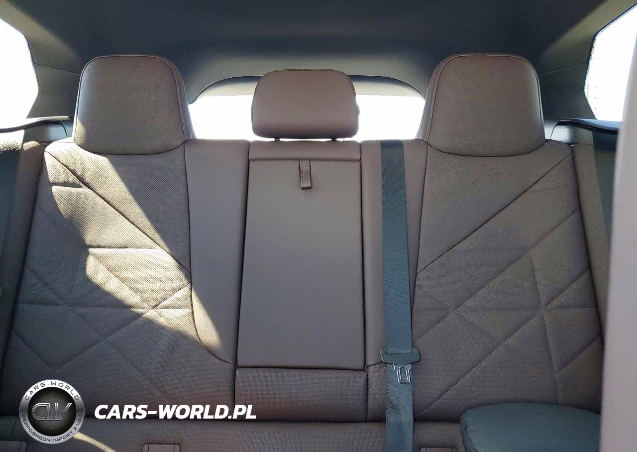 2025 BMW Ix xDrive50 VIN:WB523CF0XSCU48350 - 10