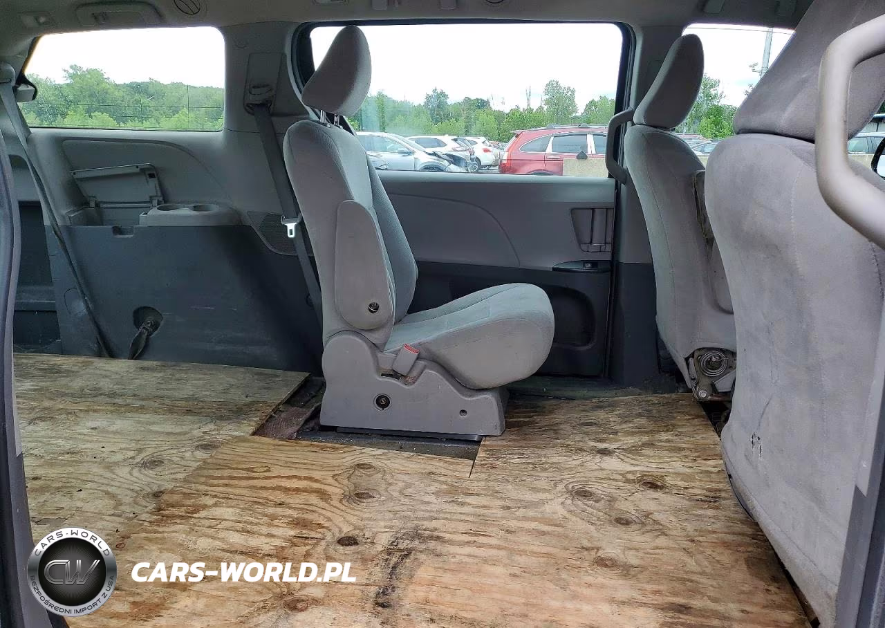 2016 Toyota Sienna L 7-Passenger VIN:5TDZK3DC1GS708045 - 11