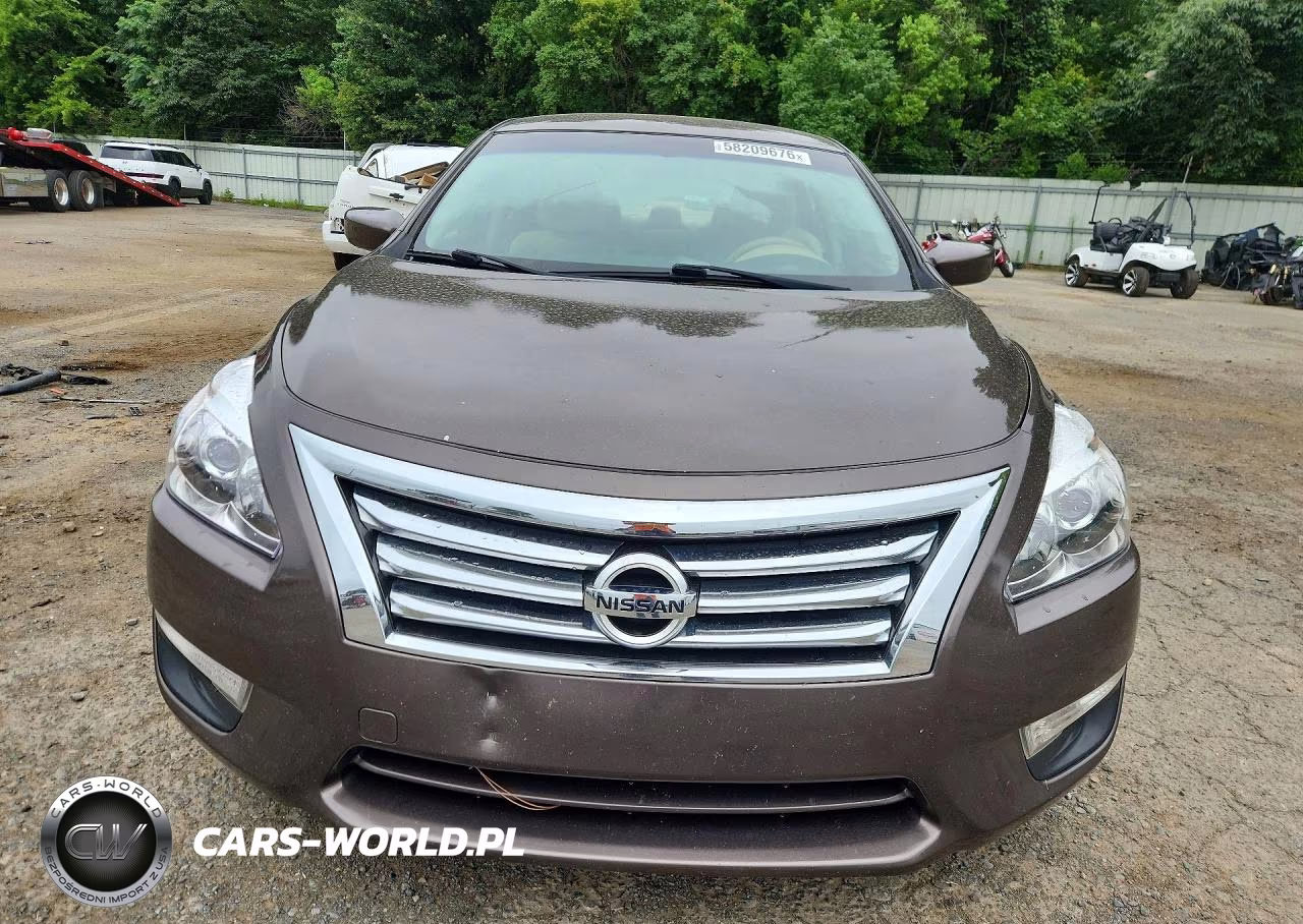 2014 Nissan Altima 2.5 S VIN:1N4AL3AP3EN225764 - 5