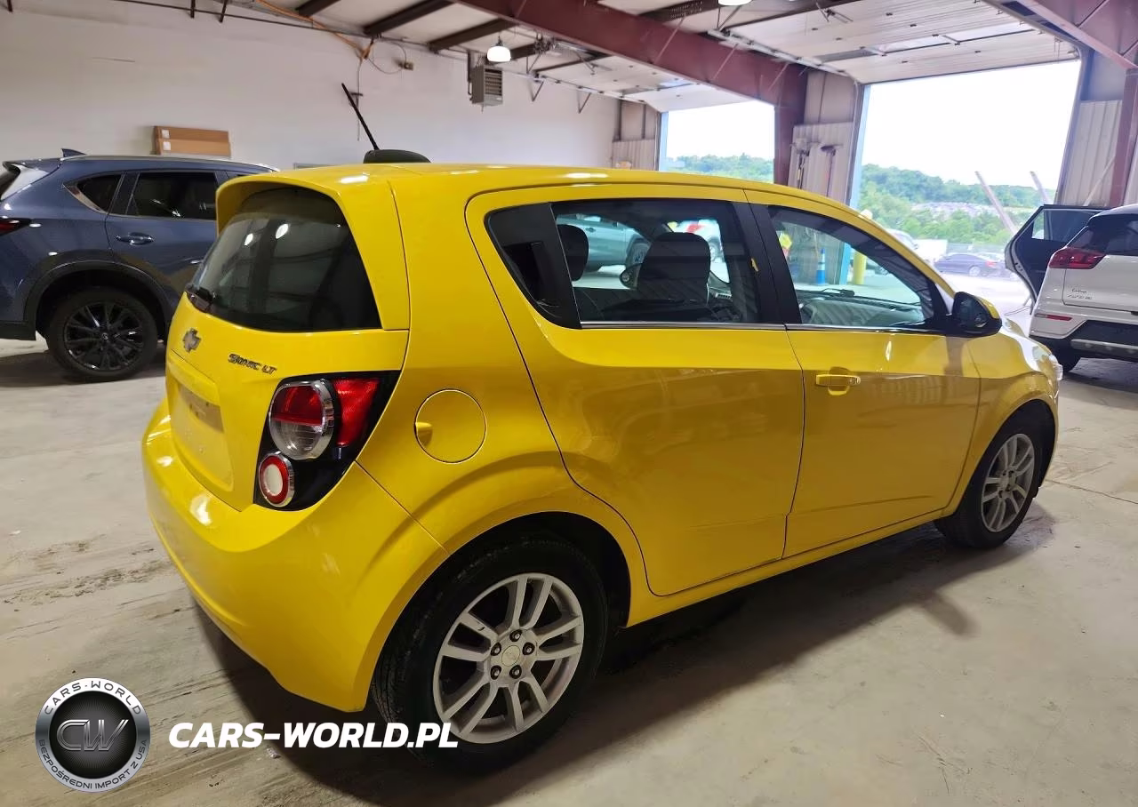 2015 Chevrolet Sonic Lt VIN:1G1JC6SH4F4181924 - 3
