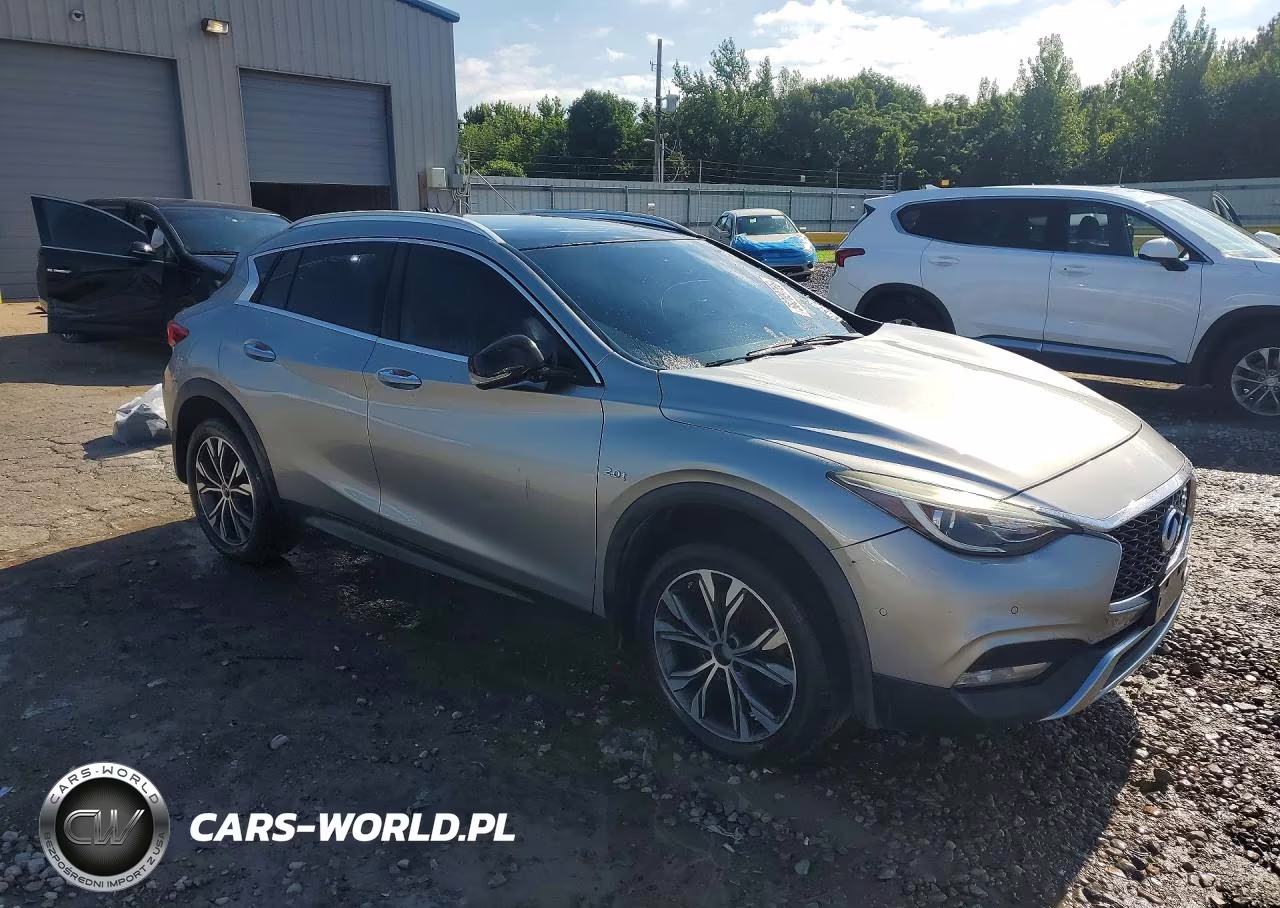 2017 Infiniti Qx30 Premium VIN:SJKCH5CR6HA022634 - 4