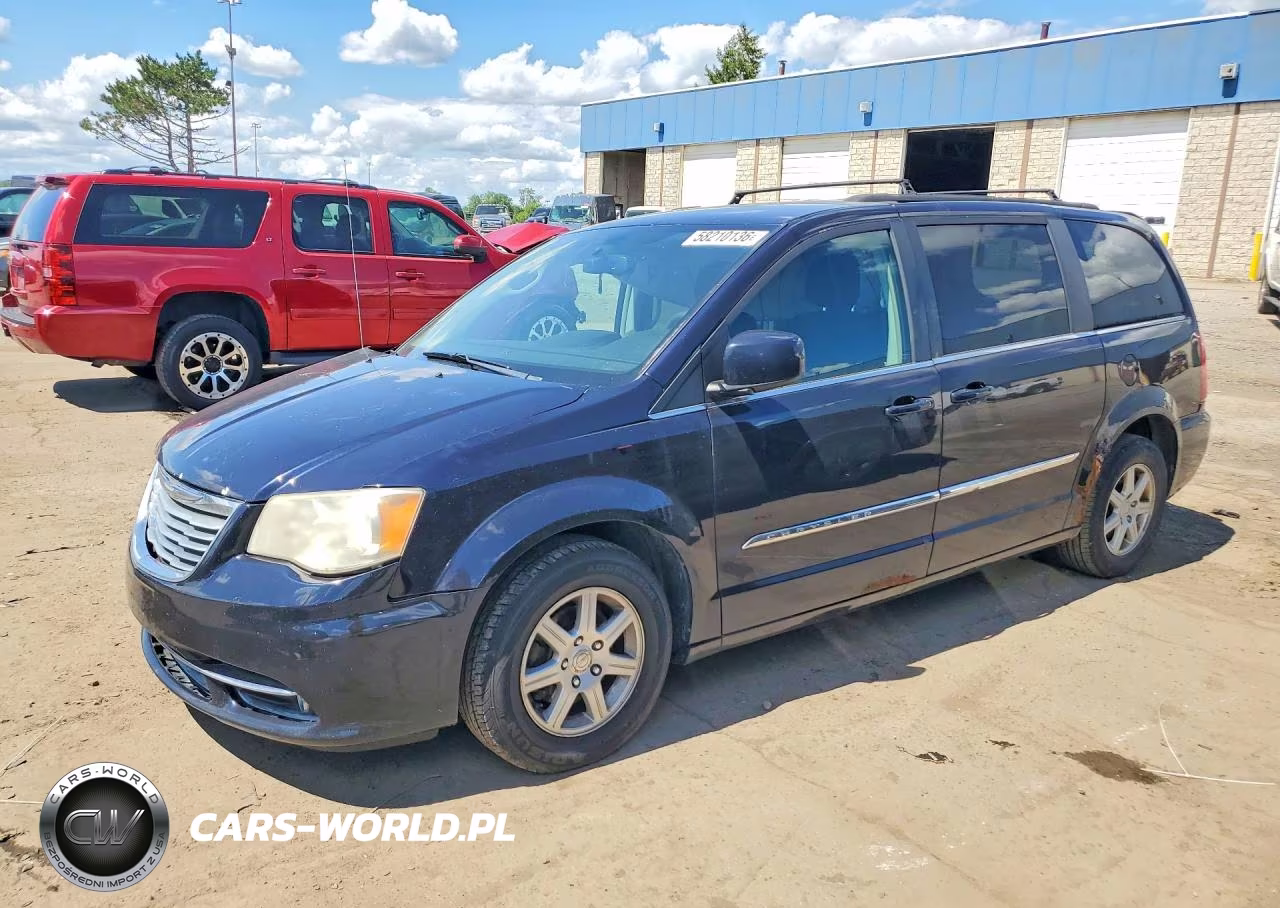 2011 Chrysler Town & Country Touring