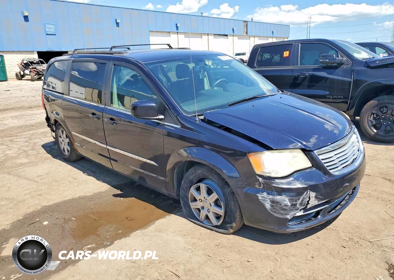 2011 Chrysler Town & Country Touring VIN:2A4RR5DG4BR716520 - 4