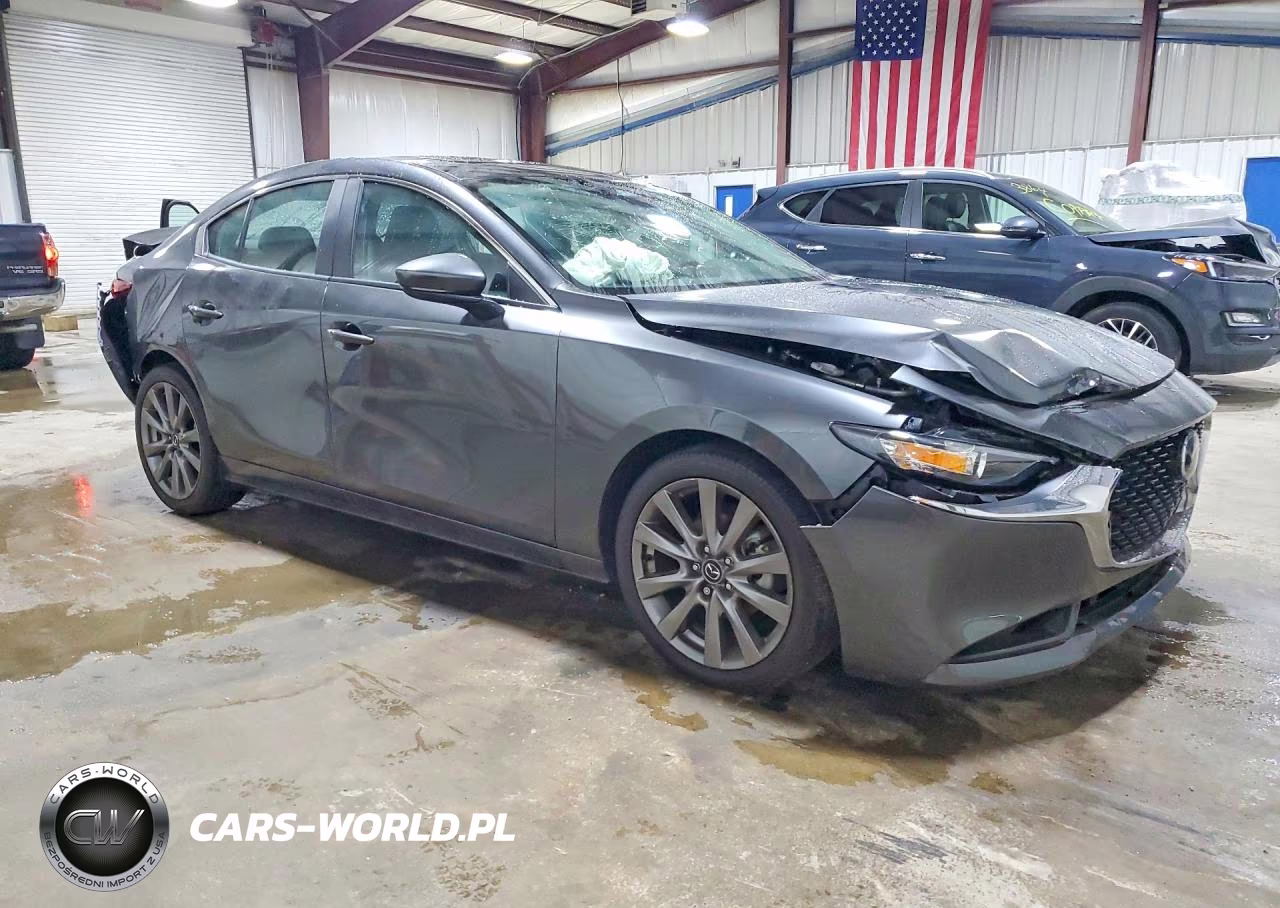 2024 Mazda 3 Preferred VIN:3MZBPACM0RM410572 - 4