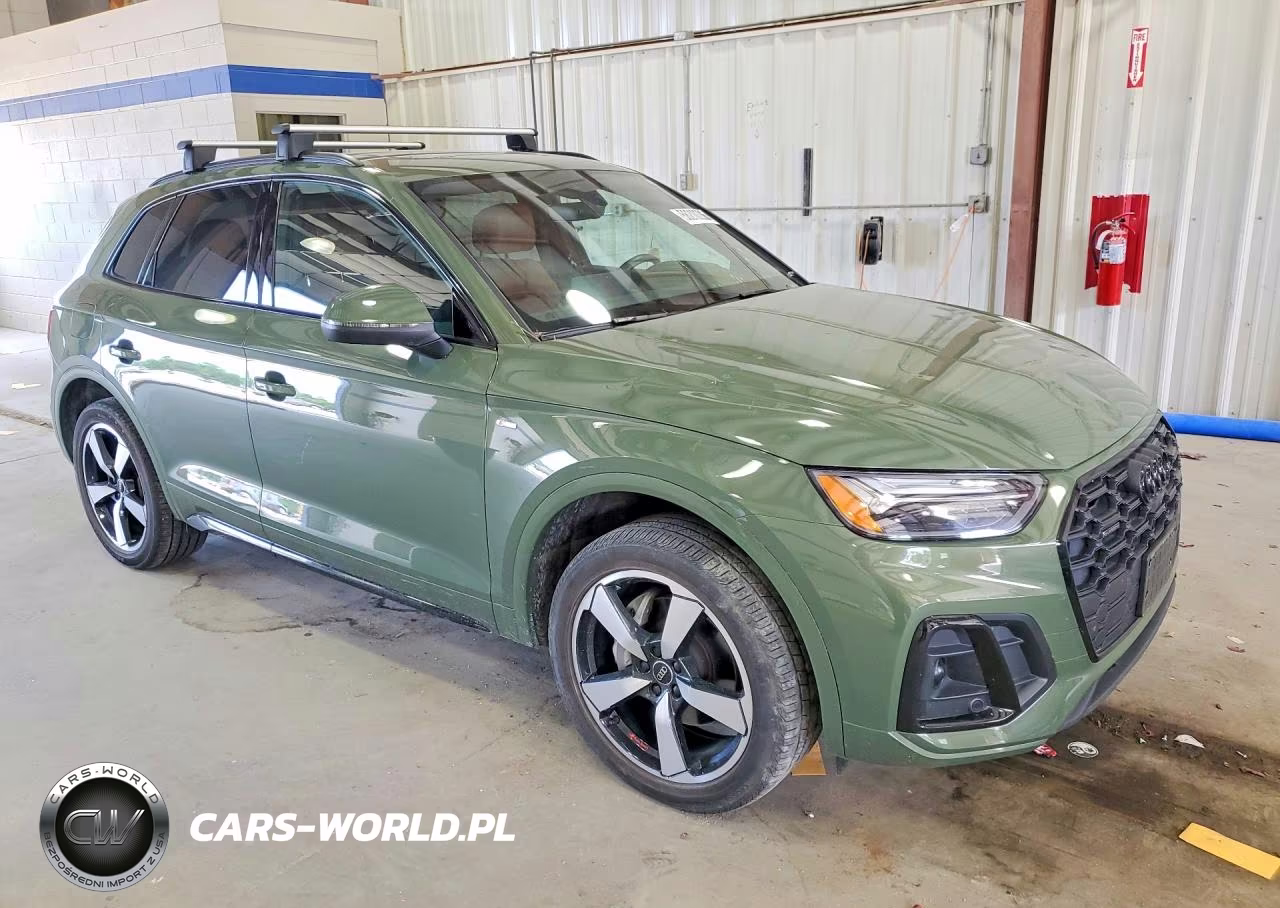 2023 Audi Q5 Premium Plus 45 VIN:WA1EAAFY5P2034062 - 4