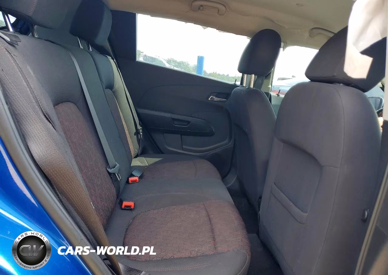 2019 Chevrolet Sonic Lt VIN:1G1JD6SBXK4141284 - 10