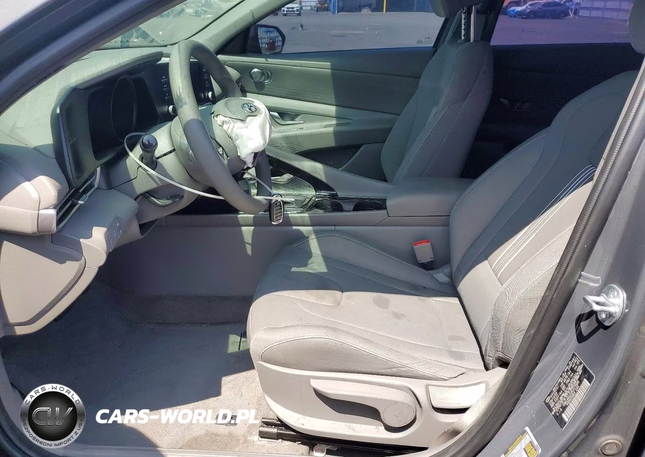2023 Hyundai Elantra Blue VIN:KMHLM4AJ0PU077806 - 7