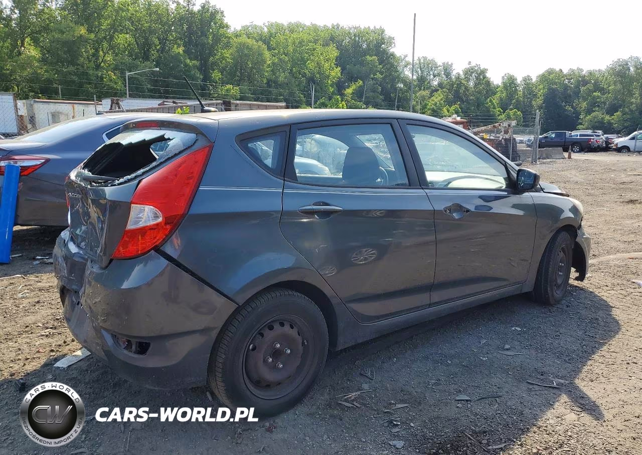 2012 Hyundai Accent Gs VIN:KMHCT5AE1CU011755 - 3