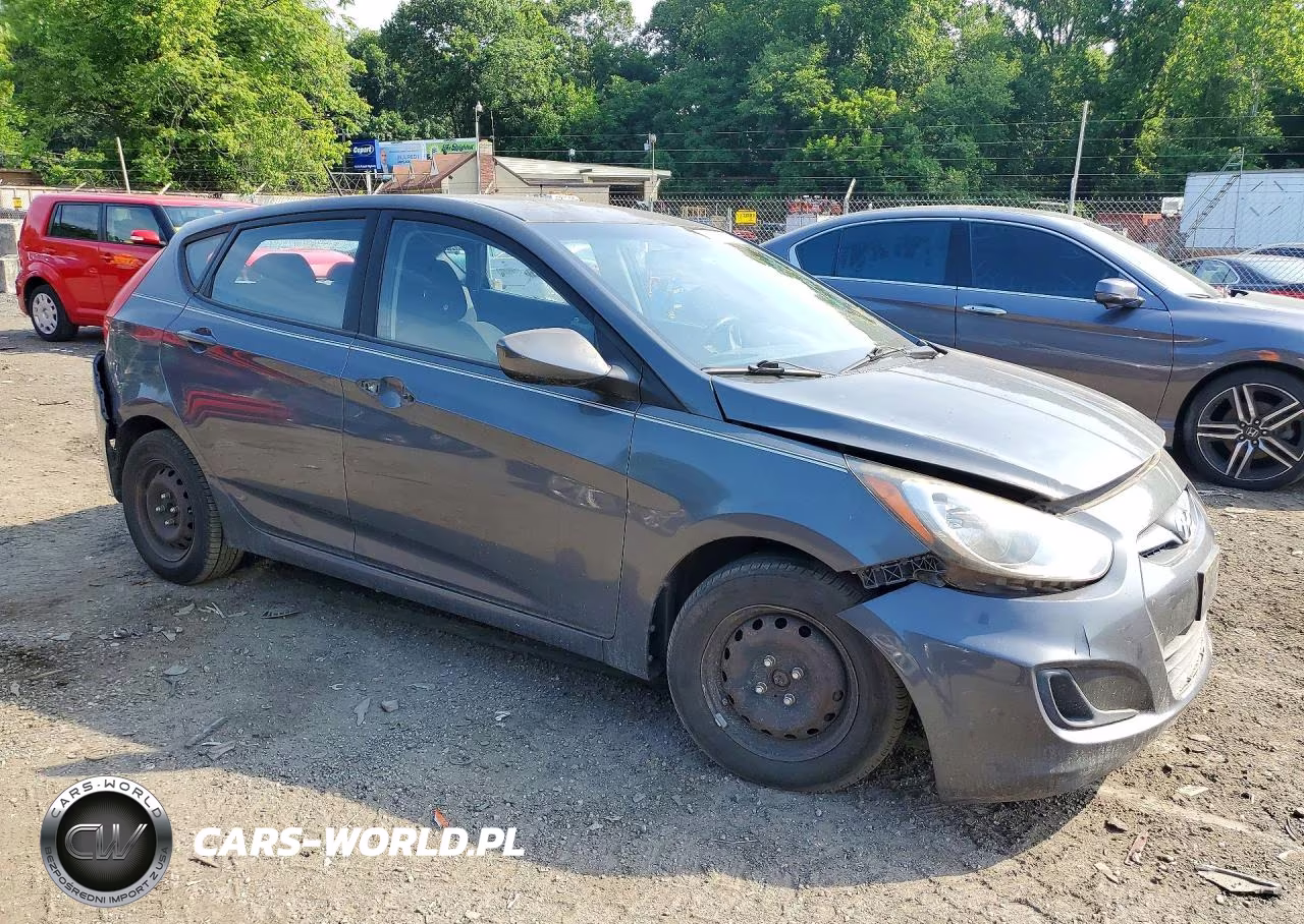 2012 Hyundai Accent Gs VIN:KMHCT5AE1CU011755 - 4