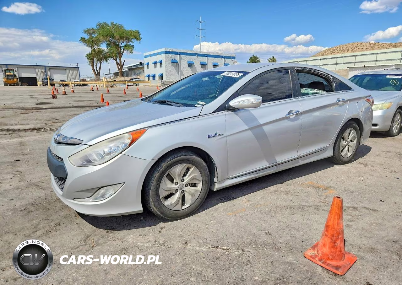 2015 Hyundai Sonata Hybrid Base – zdjęcie 1 z 12