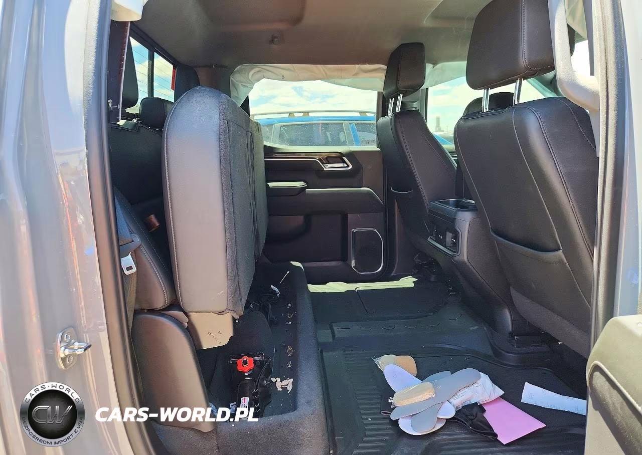 2025 Chevrolet Silverado K1500 Rst VIN:1GCUKEE8XSZ128025 - 10