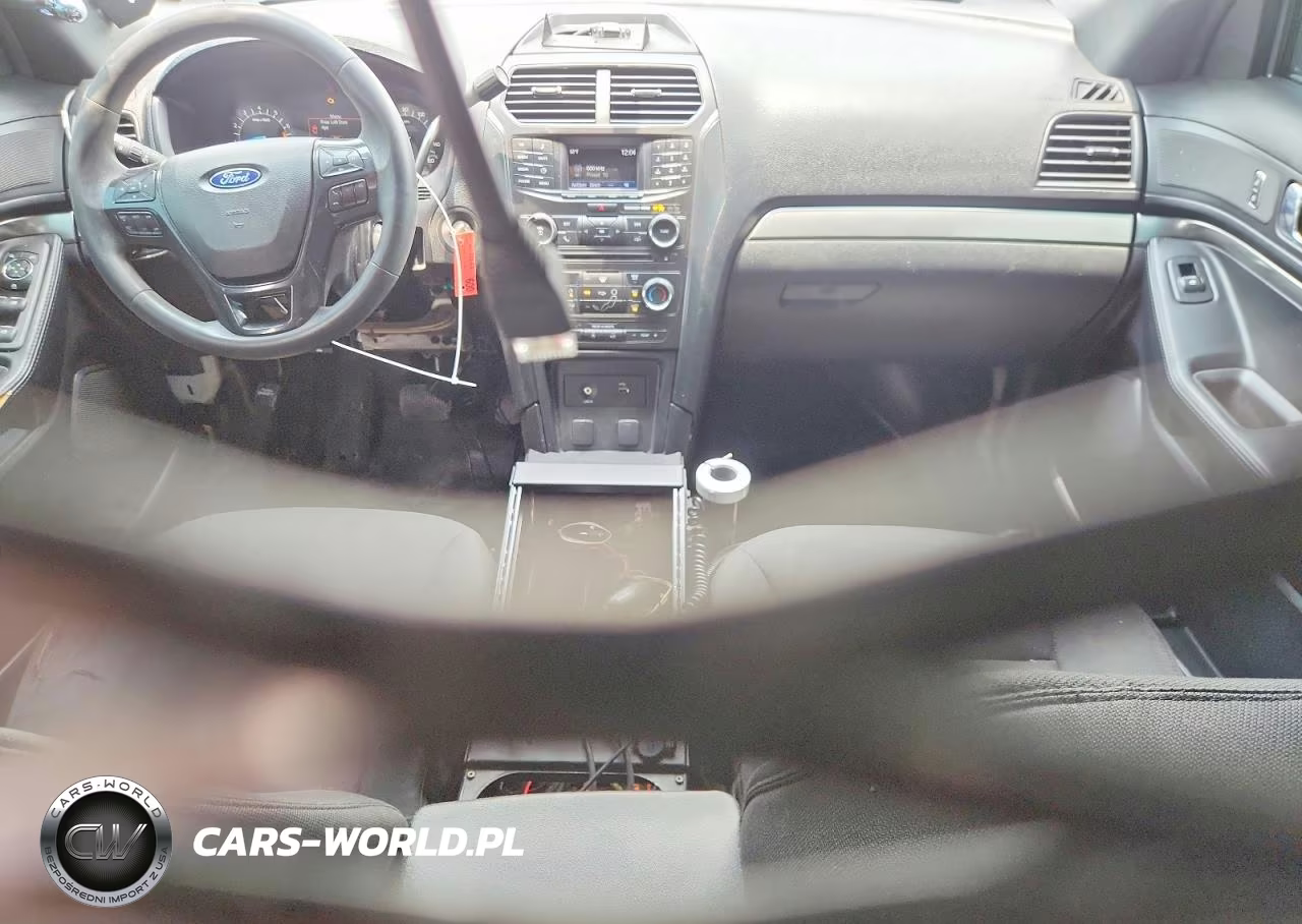 2018 Ford Explorer Police Interceptor VIN:1FM5K8AR1JGC43882 - 8