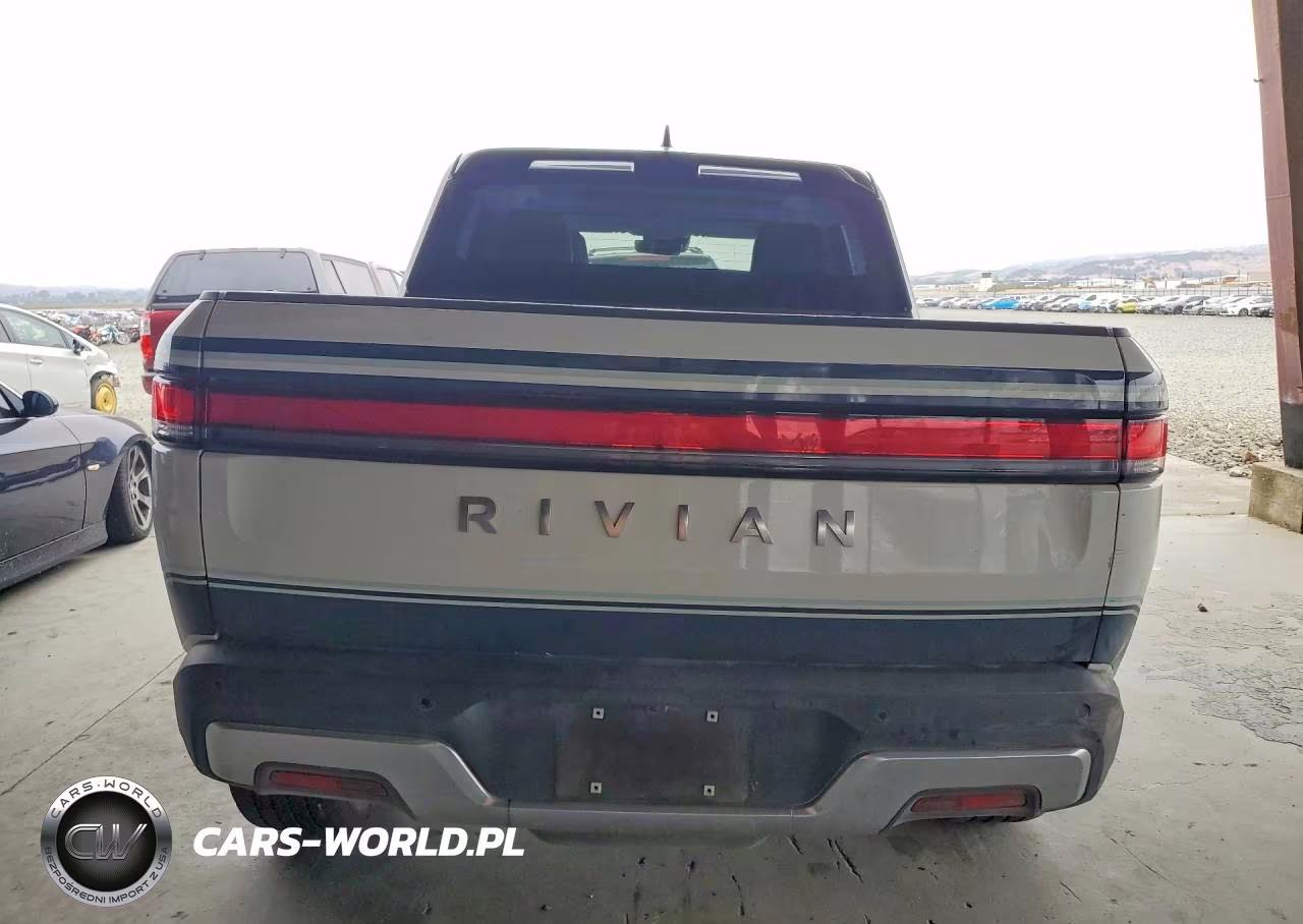 2023 Rivian R1T Adventure VIN:7FCTGBAA2PN028062 - 6