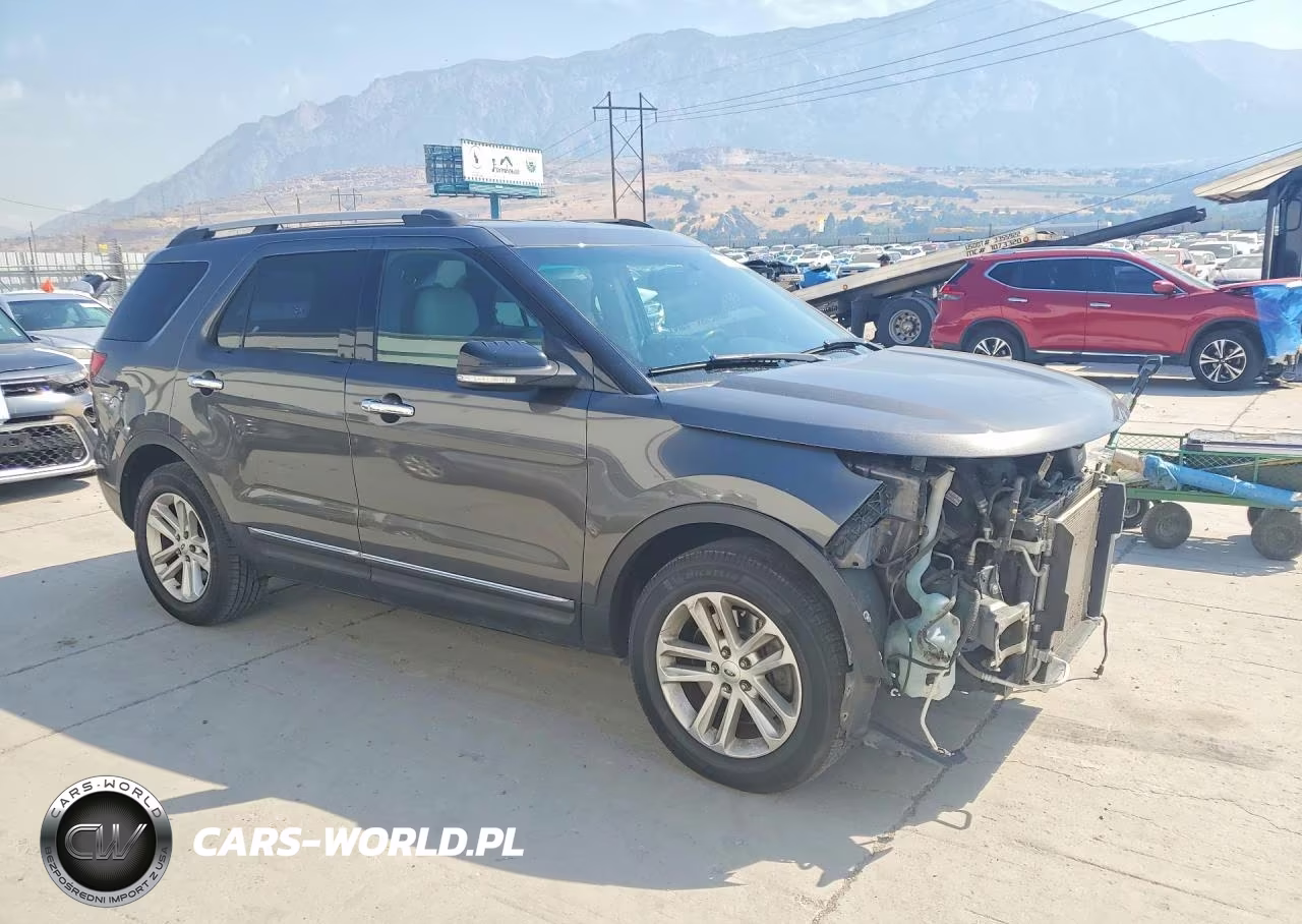 2015 Ford Explorer Xlt VIN:1FM5K7D81FGC04553 - 4