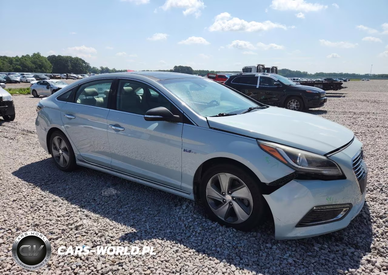 2016 Hyundai Sonata Hybrid Limited VIN:KMHE34L16GA008791 - 4